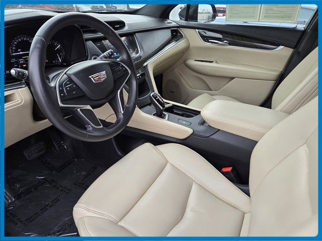 2017 Cadillac XT5 FWD