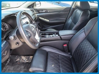 2023 Nissan Maxima Platinum