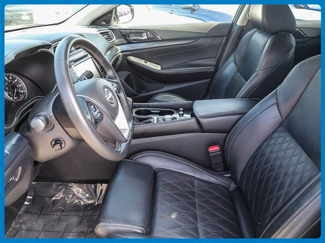 2023 Nissan Maxima Platinum
