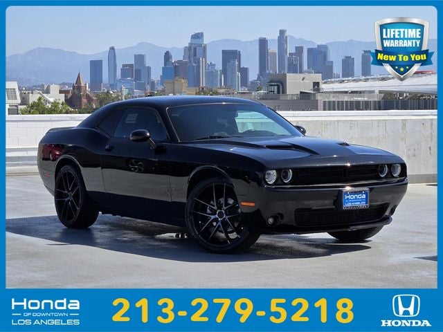 2022 Dodge Challenger SXT