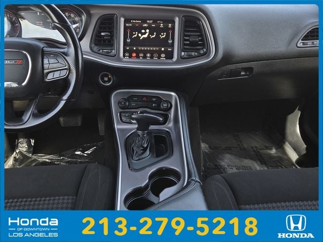 2022 Dodge Challenger SXT