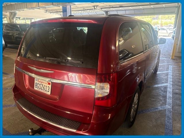 2012 Chrysler Town & Country Touring