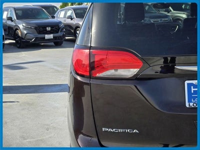 2018 Chrysler Pacifica Hybrid Touring Plus