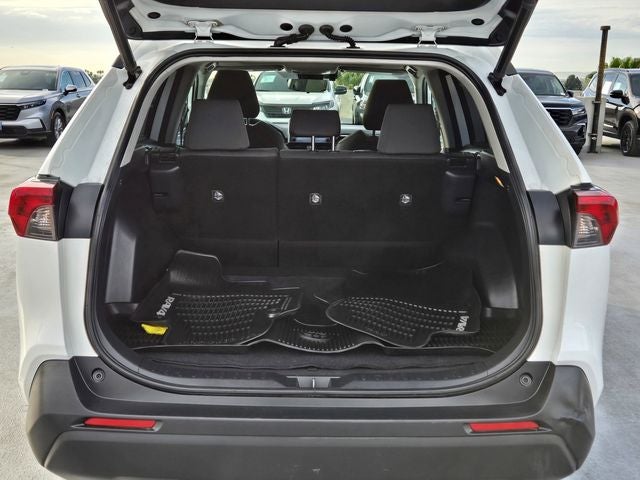 2019 Toyota RAV4 Hybrid XLE