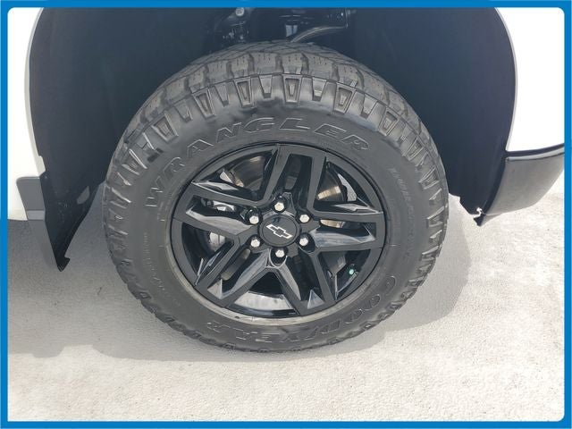 2023 Chevrolet Silverado 1500 Custom Trail Boss