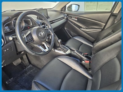 2019 Toyota Yaris XLE