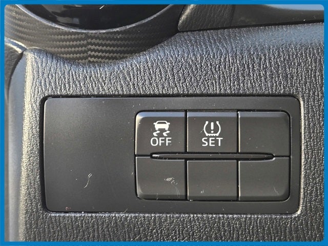 2019 Toyota Yaris XLE