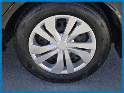 2022 Nissan Versa 1.6 S