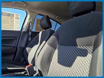 2022 Nissan Versa 1.6 S