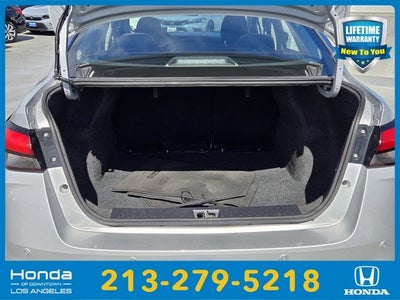 2024 Nissan Versa 1.6 SR