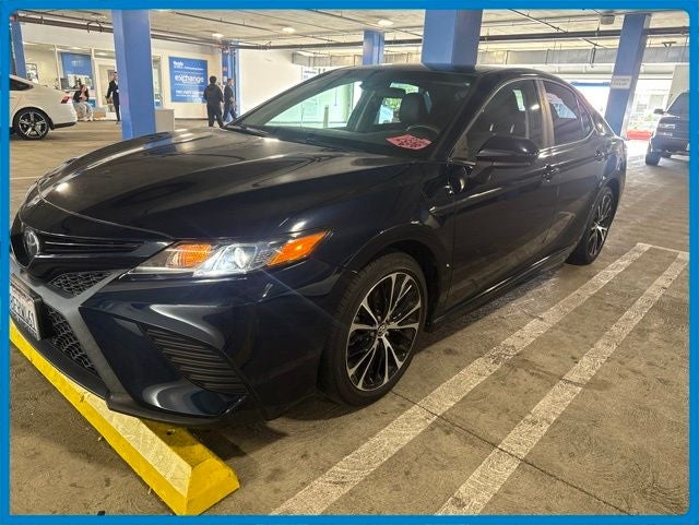 2018 Toyota Camry SE