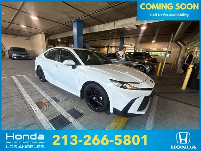 2025 Toyota Camry SE