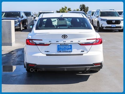 2025 Toyota Camry SE