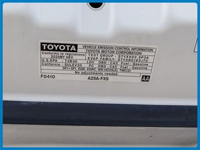 2025 Toyota Camry SE