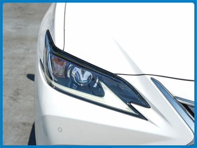 2020 Lexus ES 300h