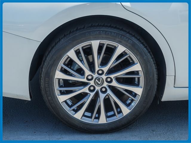2020 Lexus ES 300h