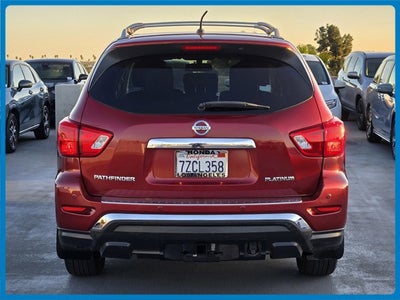 2017 Nissan Pathfinder Platinum