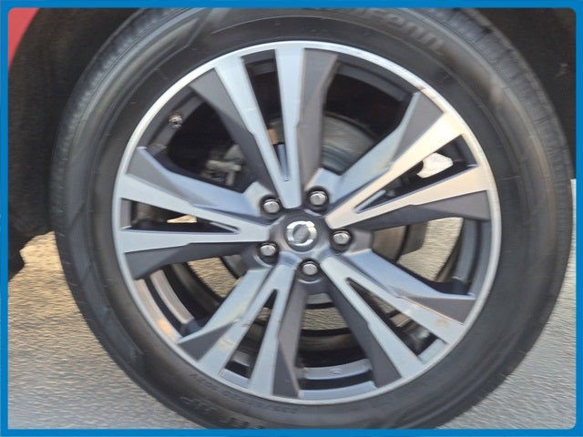 2017 Nissan Pathfinder Platinum