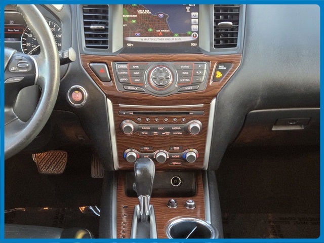 2017 Nissan Pathfinder Platinum