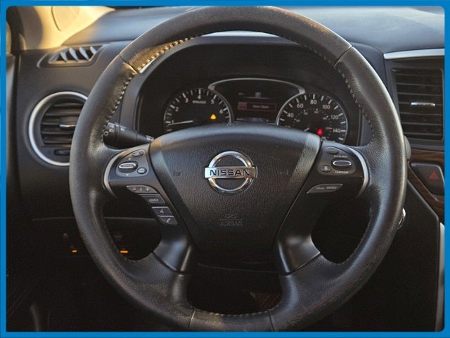 2017 Nissan Pathfinder Platinum