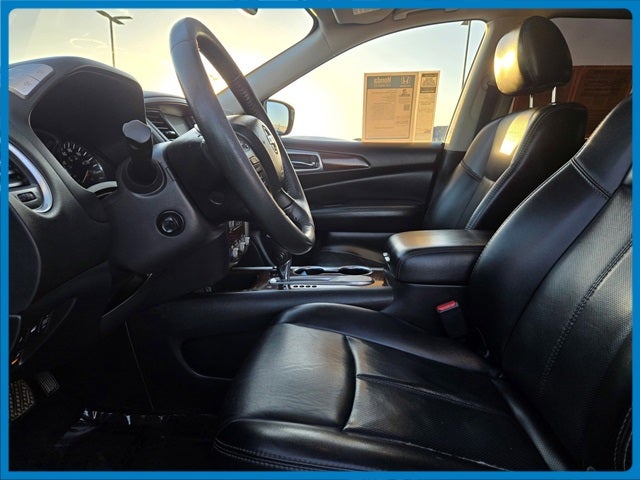 2017 Nissan Pathfinder Platinum