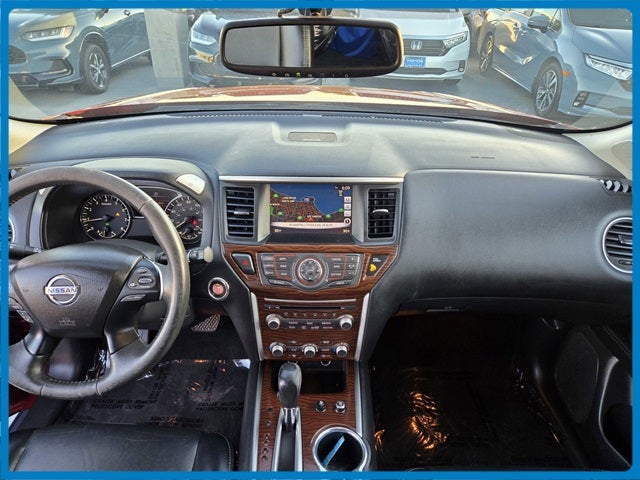 2017 Nissan Pathfinder Platinum