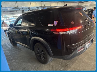 2022 Nissan Pathfinder S
