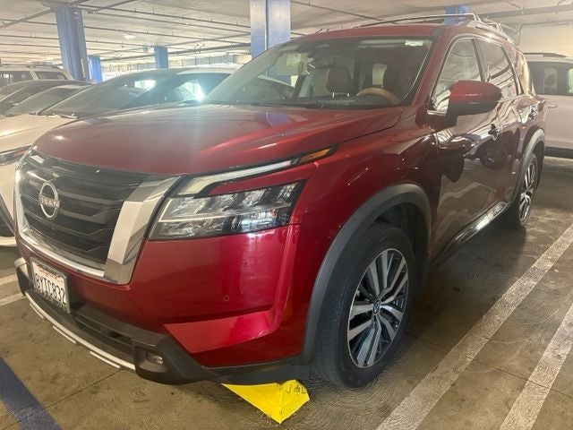 2022 Nissan Pathfinder Platinum