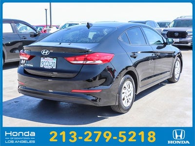 2017 Hyundai ELANTRA SE