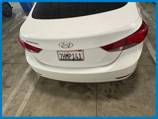 2015 Hyundai ELANTRA SE