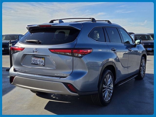 2023 Toyota Highlander Platinum