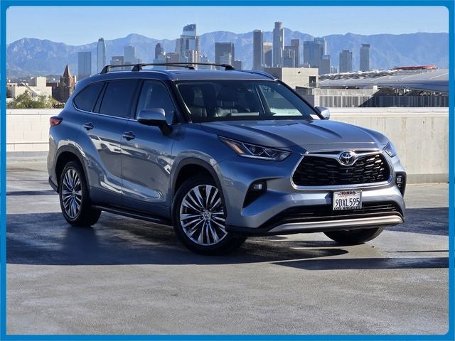 2023 Toyota Highlander Platinum
