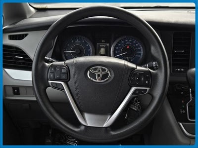 2020 Toyota Sienna LE 8 Passenger