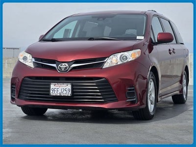 2020 Toyota Sienna LE 8 Passenger