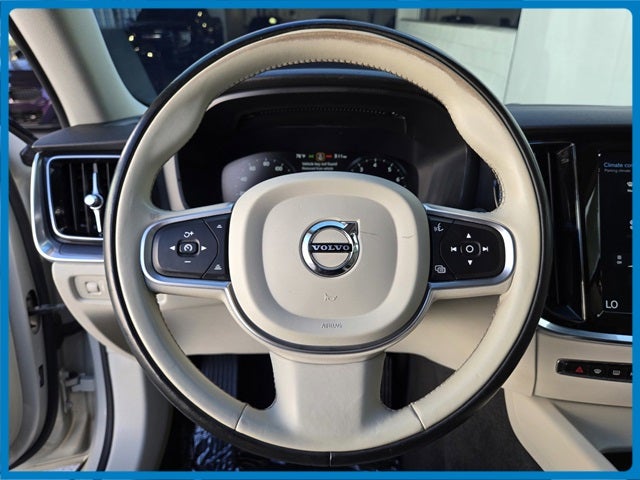 2020 Volvo S60 T5 Momentum