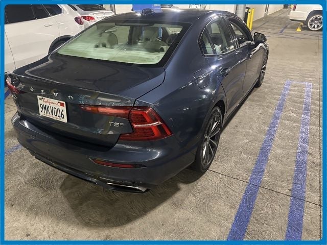 2021 Volvo S60 T5 Momentum
