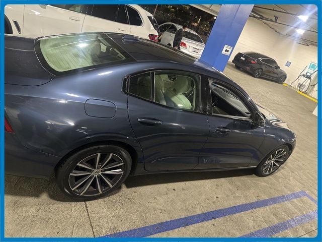 2021 Volvo S60 T5 Momentum