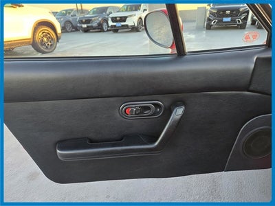 1991 Mazda Mazda Miata 2dr Coupe Convertible