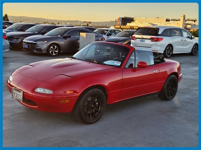 1991 Mazda Mazda Miata 2dr Coupe Convertible