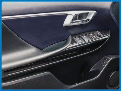 2017 Toyota Mirai Base