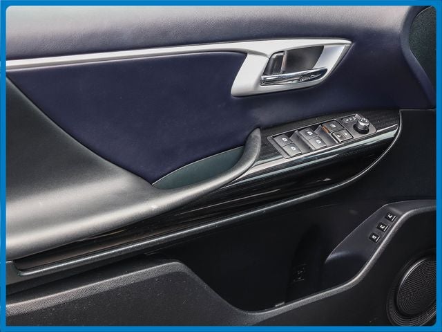 2017 Toyota Mirai Base