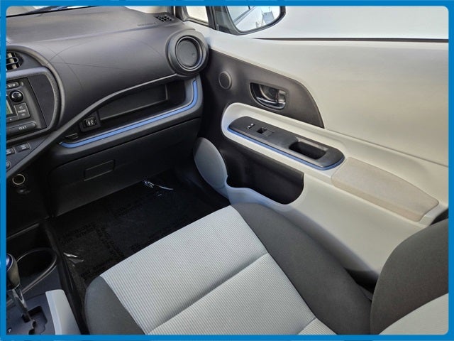 2013 Toyota Prius c Two