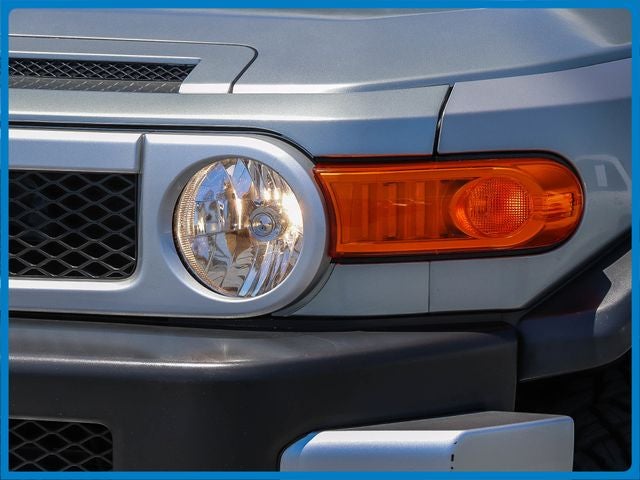 2010 Toyota FJ Cruiser 4WD 4dr Auto (Natl)