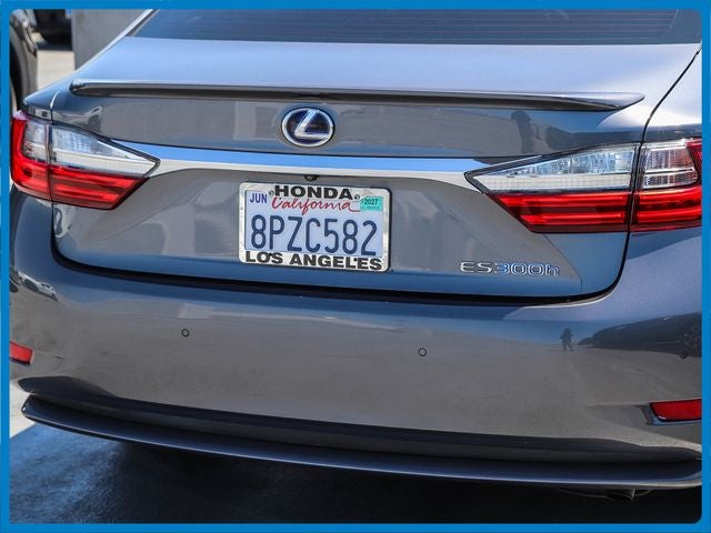 2017 Lexus ES 300h