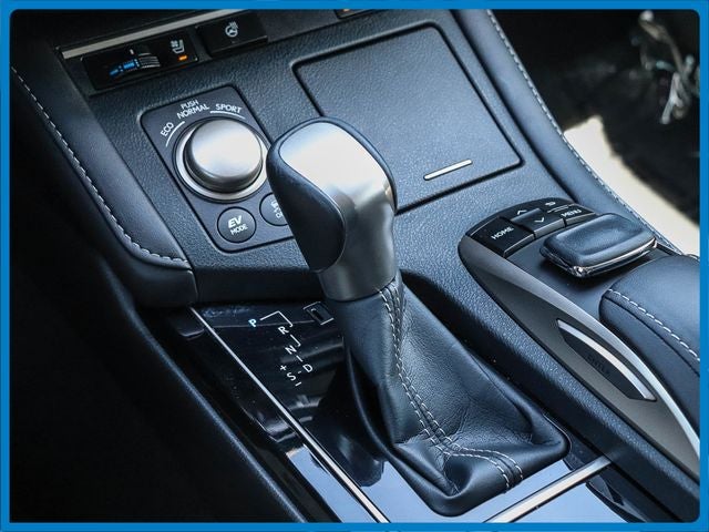 2017 Lexus ES 300h