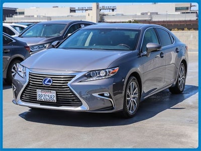 2017 Lexus ES 300h