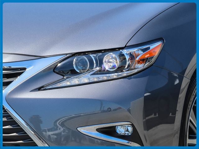 2017 Lexus ES 300h