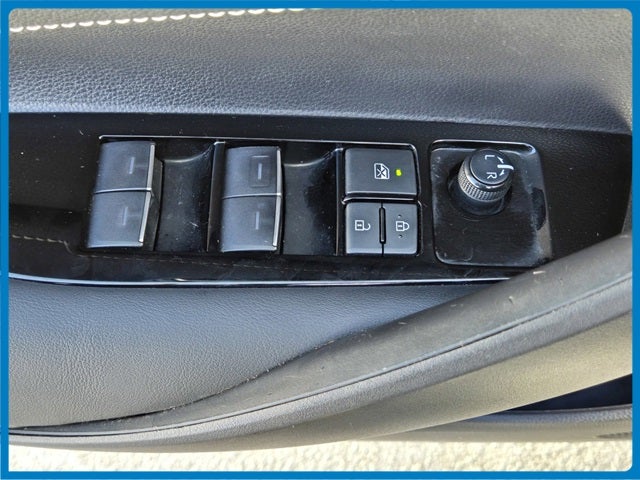 2024 Toyota Corolla Hatchback SE