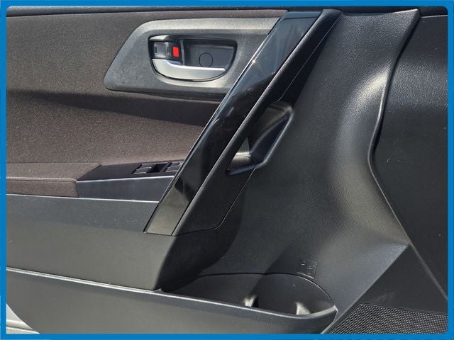 2017 Toyota Corolla iM CVT (Natl)