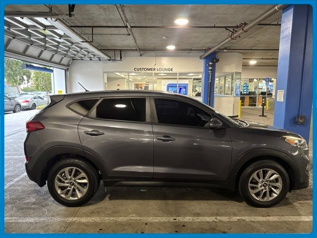 2018 Hyundai TUCSON SE
